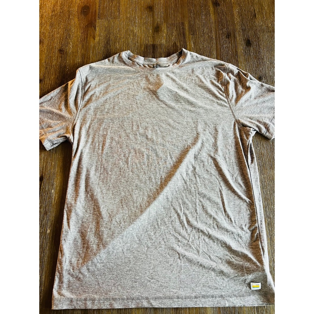 Vuori Strato Tech Tee Mens Large Heather Grey Short Sleeve Performance T-Shirt